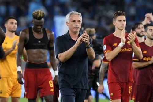 AS Roma thắng đậm, HLV Mourinho đón cột mốc mới ở đấu trường châu Âu