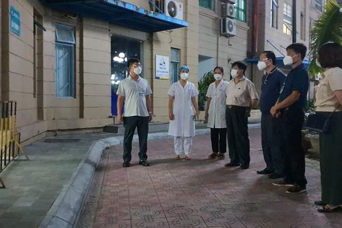 Nam Từ Liêm: Phong tỏa tạm thời 2 tòa chung cư liên quan đến 3 ca F0 ngoài cộng đồng