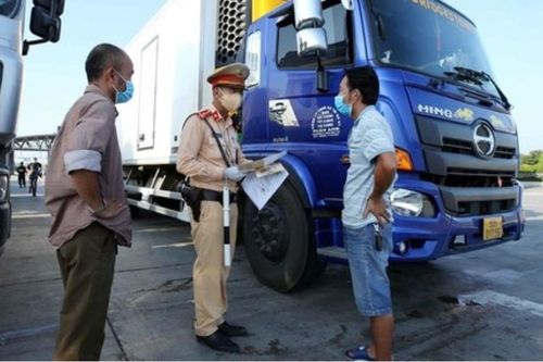 Hà Nội: Kiểm soát hơn 31.000 lượt người qua chốt phòng dịch ra, vào nội đô
