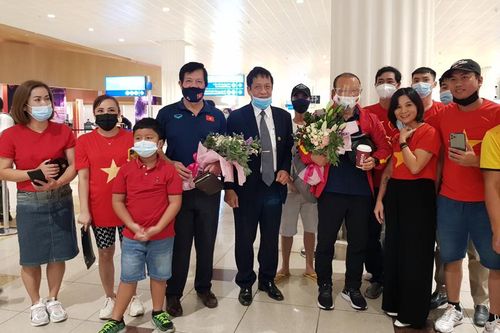 Đại sứ đặc mệnh toàn quyền Việt Nam tại UAE chào mừng và chúc đội tuyển giành chiến thắng