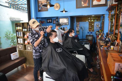 TP Hồ Chí Minh trong ngày đầu trở lại cuộc sống bình thường mới