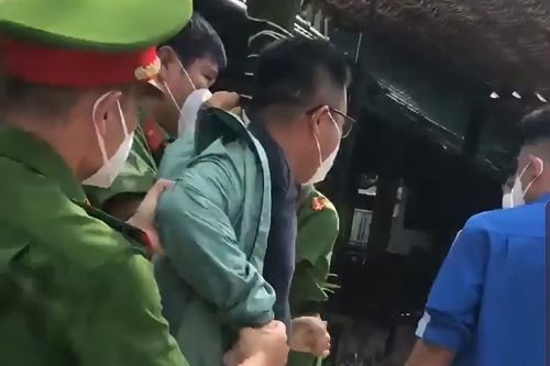 Bình Dương thông tin chính thức về vụ xô xát ở điểm tiêm vaccine