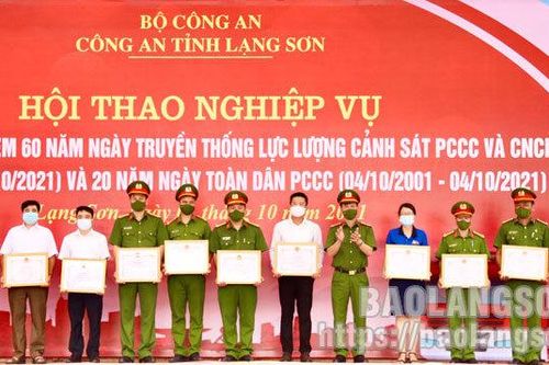 Hội thao Nghiệp vụ chữa cháy và cứu nạn cứu hộ tỉnh Lạng Sơn năm 2021Tin khácVững vàng trên trận tuyến chống 'giặc lửa'Thông tin về đầu mối liên lạc, ứng trực 24/24 giờ hỗ trợ công dân nước ngoài của Sở Ngoại vụ tỉnh Lạng Sơn