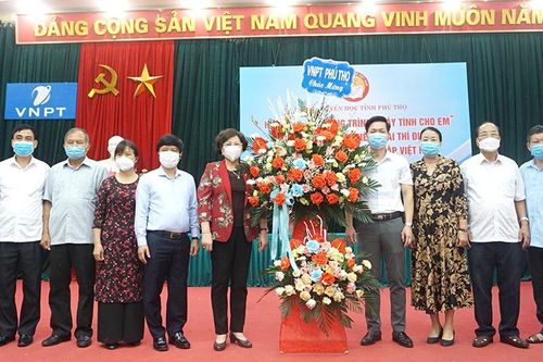 Sơ kết một năm triển khai thí điểm mô hình công dân học tập Việt Nam và hưởng ứng chương trình 'Máy tính cho em'