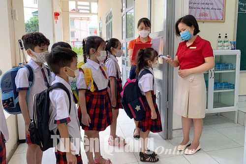 Y tế học đường tích cực phòng, chống dịch Covid-19