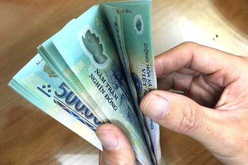 Khởi tố người ăn chặn tiền hỗ trợ dân đợt dịch Covid-19