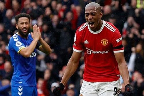 ĐIỂM NHẤN MU 1-1 Everton: Lần đầu của Martial. Fred càng chơi càng tệ