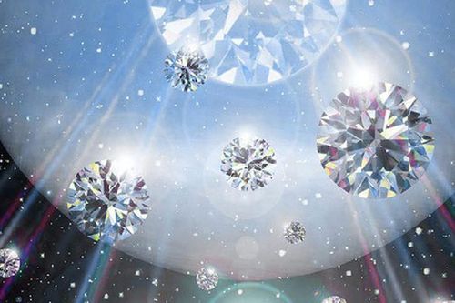 Kinh ngạc những hành tinh 'giàu sụ' liên tiếp có mưa kim cương