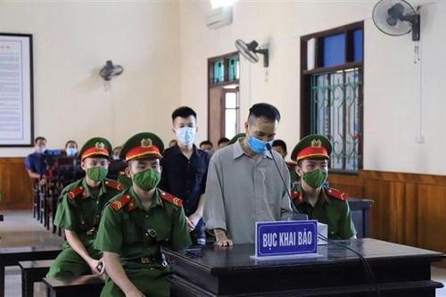 Hà Tĩnh: Bố mâu thuẫn với hàng xóm, con 'giải vây' lĩnh 23 năm tù