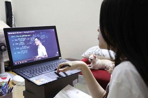 Học sinh, sinh viên nghèo được vay tới 7 triệu đồng mua máy tính