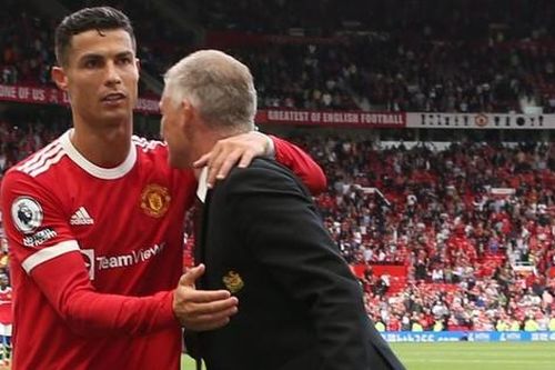 HLV M.U Solskjaer phủ nhận bị Ronaldo 'tiếm quyền'