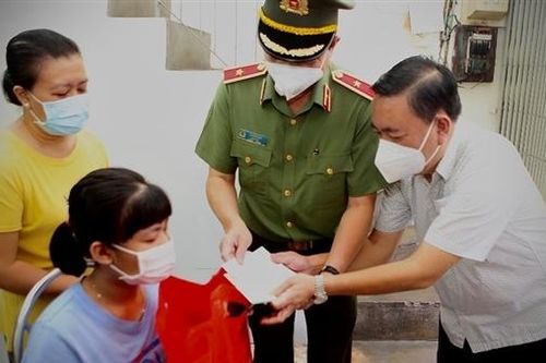 Một mùa Trung thu đặc biệt và nghĩa tình