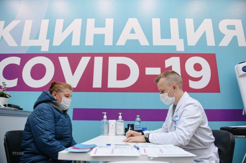 Sáng 2/10: Hơn 235 triệu ca mắc, các nước chạy đua tiêm vaccine