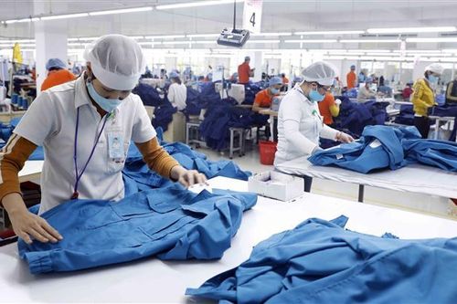 'Cứu' doanh nghiệp, còn nhiều khoảng cách từ chính sách đến thực tế