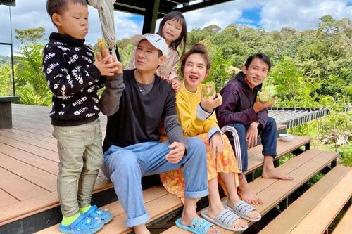 Gặp tình huống bất ngờ khi dắt con lên Đà Lạt tránh dịch, Lý Hải - Minh Hà phải 'cầu cứu' dân mạng