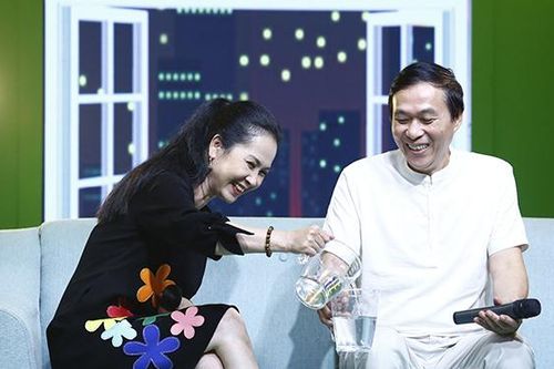 'Mẹ chồng quốc dân' Lan Hương chia sẻ hôn nhân sóng gió trong 'Hãy yêu nhau đi'