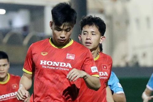 Bóng đá Việt Nam hôm nay: HLV Park Hang Seo 'thở phào' với Văn Thanh