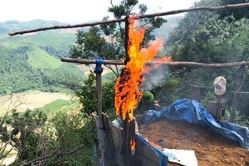 Truy quét hàng loạt điểm khai thác vàng trái phép tại Bồng Miêu