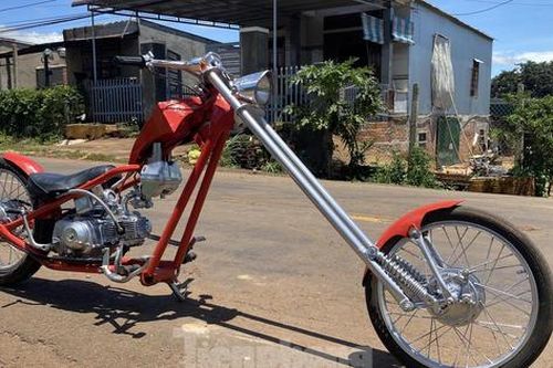 Phục chế Honda Super Cub thành mô tô kiểu dáng Chopper bụi bặm
