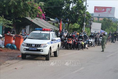 Dịch COVID-19: Ba trường hợp trốn khỏi Trung tâm công tác xã hội đã được đón về