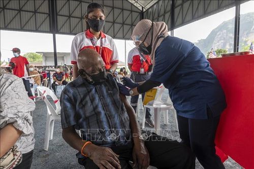 Malaysia ghi nhận số ca nhiễm mới COVID-19 thấp nhất trong gần 3 tháng
