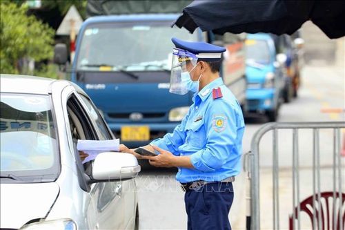 Hà Nội: Yêu cầu hơn 2.600 lượt phương tiện quay đầu