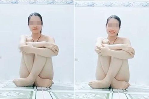 Quay clip với tư thế ngồi 'lạ mà quen', cô gái khiến cư dân mạng hú hồn vì 'mặc như không'