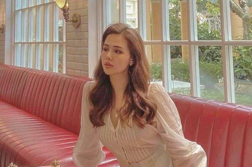 Làm dâu hào môn, Phanh Lee khoe vóc dáng nuột nà đến khó tin sau 2 tháng sinh em bé đầu lòng