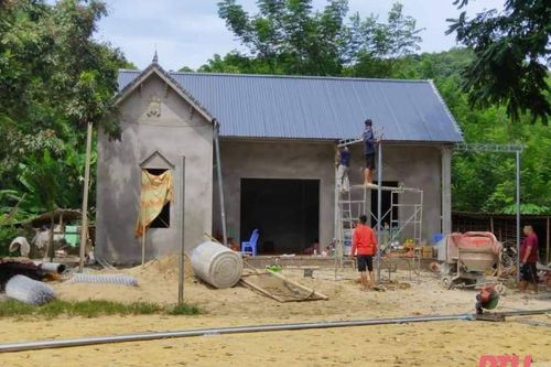Quan Sơn đẩy nhanh tiến độ xây dựng nhà ở cho hộ nghèo, có hoàn cảnh khó khăn