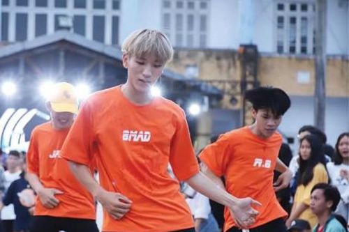 Đời sống Bùng cháy với dance cover