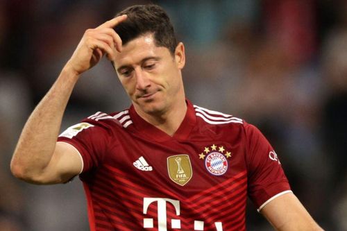 Bayern Munich thua ngược Frankfurt trên sân nhà
