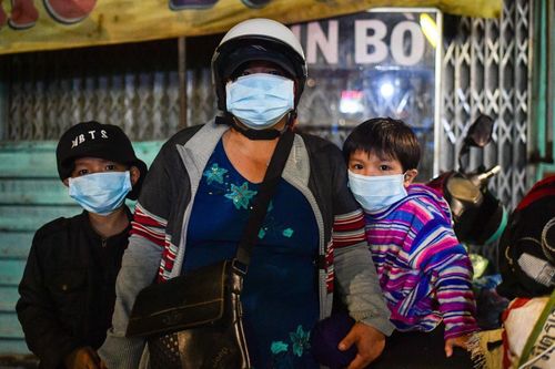 Chân dung những người miền Tây trên hành trình hồi hương