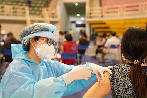 TP Hồ Chí Minh: Người dân chưa tiêm mũi 1 vaccine phòng Covid-19, đăng ký tiêm qua tổng đài 8066