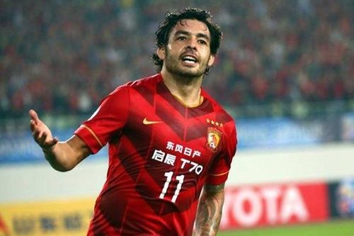 Sự thật tuyển Trung Quốc triệu tập bạn thân Neymar đấu Việt Nam