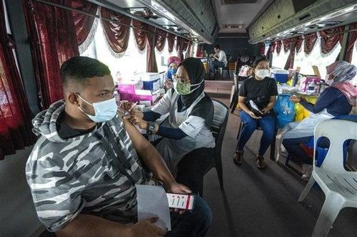 Số ca mắc COVID-19 tại Malaysia thấp nhất gần 3 tháng qua
