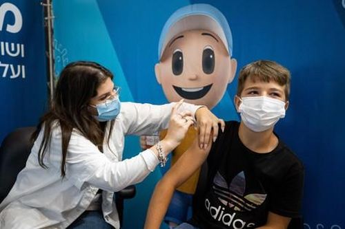 Israel: Muốn giữ 'thẻ xanh' phải tiêm mũi vắc-xin ngừa COVID-19 thứ ba
