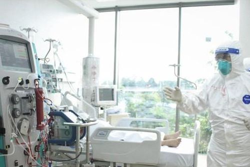Bệnh nhân COVID-19 vượt qua cửa tử khi 'bão Cytokine' tấn công