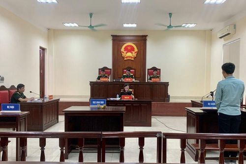 Cựu học viên của trường Quân đội lĩnh án tù vì đi trộm cắp tài sản