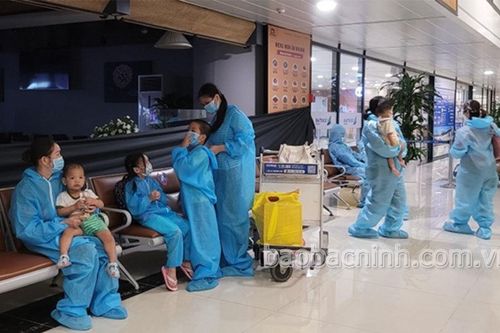 Bắc Ninh đón 648 công dân từ các tỉnh phía Nam về quê bằng máy bay