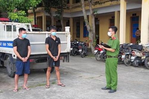 Hành hung 'con nợ' để đòi tiền, 2 đối tượng bị tạm giữ hình sự