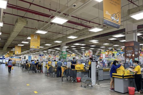 Sau khi bị yêu cầu tạm dừng, Emart đã được phép mở cửa trở lại