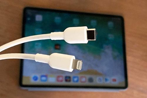 Cáp Lightning trên iPhone đem lại quyền lực kiểm soát cho Apple