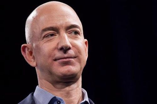 Jeff Bezos lần đầu tiên rót tiền vào một nền tảng thương mại điện tử của Đông Nam Á