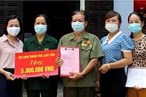 Phụ nữ Lạng Sơn thi đua chào mừng đại hội phụ nữ các cấpTin khácVững vàng trên trận tuyến chống 'giặc lửa'Thông tin về đầu mối liên lạc, ứng trực 24/24 giờ hỗ trợ công dân nước ngoài của Sở Ngoại vụ tỉnh Lạng Sơn