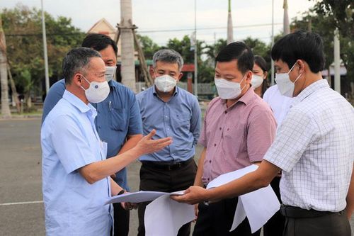 Chủ tịch UBND tỉnh Lâm Đồng Trần Văn Hiệp làm việc với huyện Đạ Tẻh