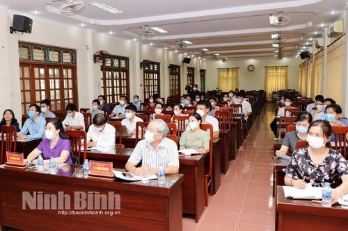 Bồi dưỡng giảng viên các trung tâm chính trị cấp huyện