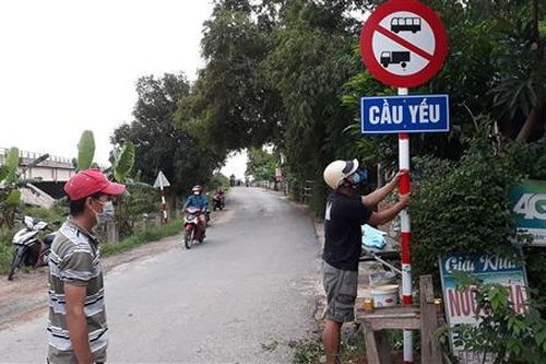 Hồi âm bài báo 'Cầu An Mô cũ xuống cấp nhưng không có cảnh báo nguy hiểm': Cầu An Mô cũ đã được lắp đặt biển cảnh báo cầu yếu