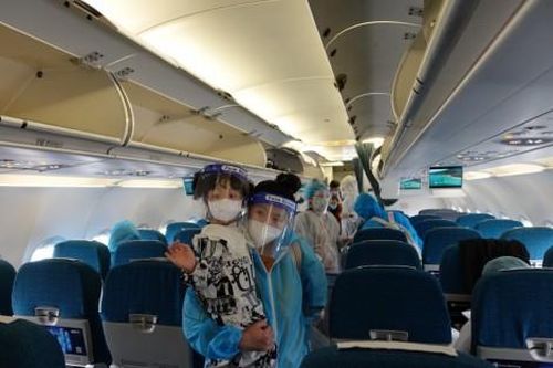 Y tế - Sức khỏe Đưa người dân Quảng Nam có hoàn cảnh đặc biệt khó khăn trở về quê