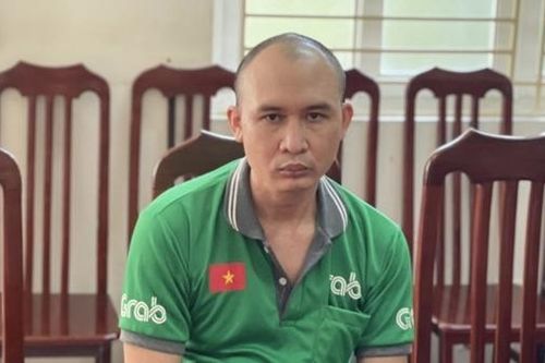 Cướp điện thoại rồi dùng tài khoản mạng xã hội của nạn nhân để lừa đảo