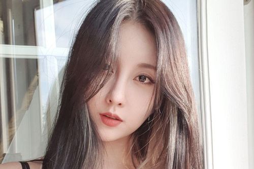 Cuộc tình bị phản ứng của nữ ca sĩ Hàn và cầu thủ bóng chày người Mỹ